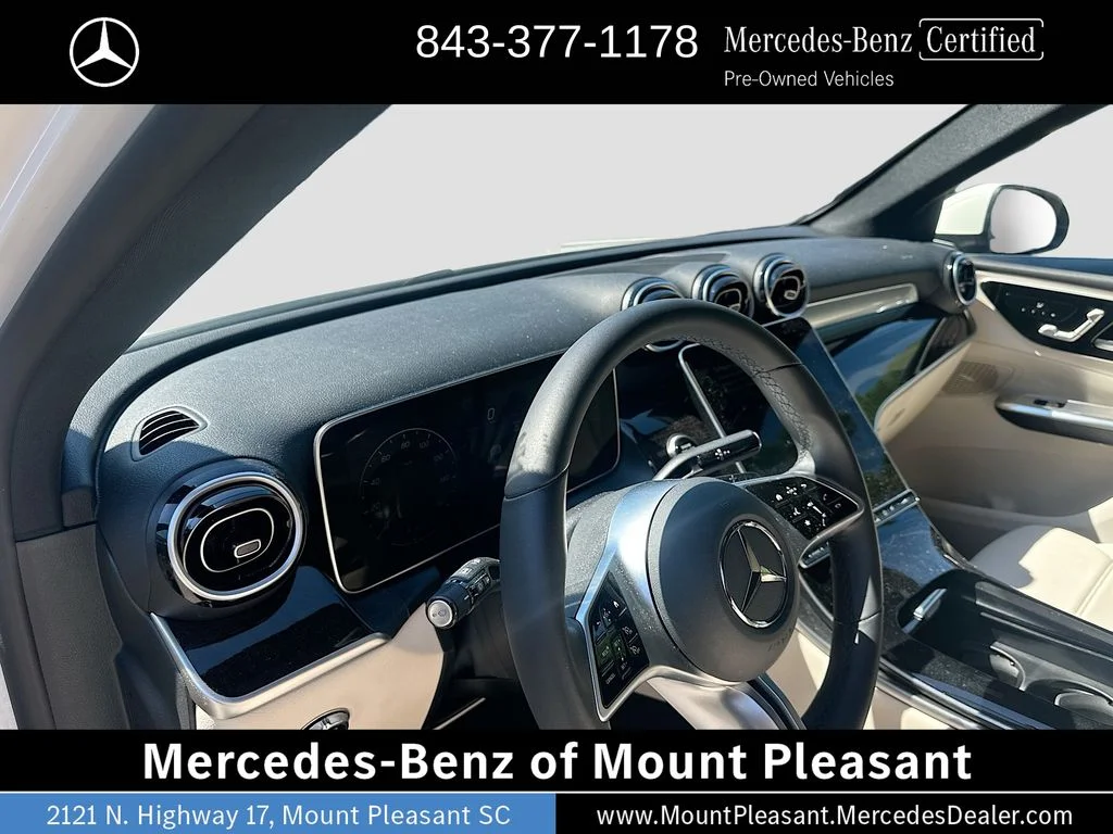 Certified Used 2025 Polar White Mercedes-Benz GLC 300 image 9