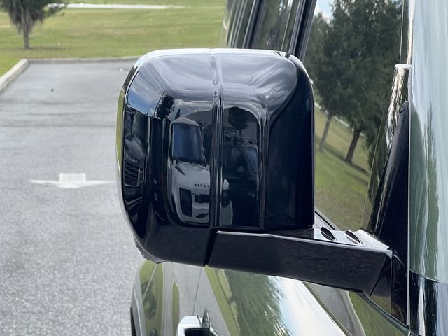 New 2026 Borasco Grey Land Rover X-Dynamic SE image 11