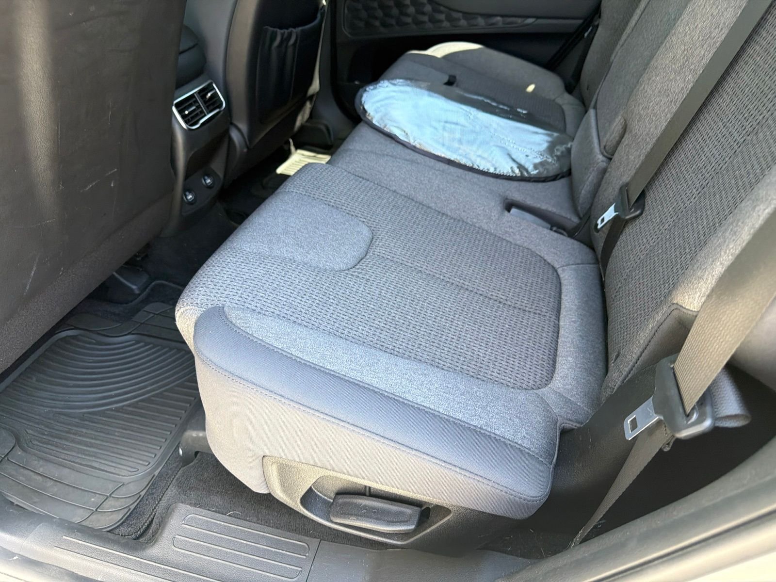 Certified Used 2023 Shimmering Silver Hyundai SEL image 17