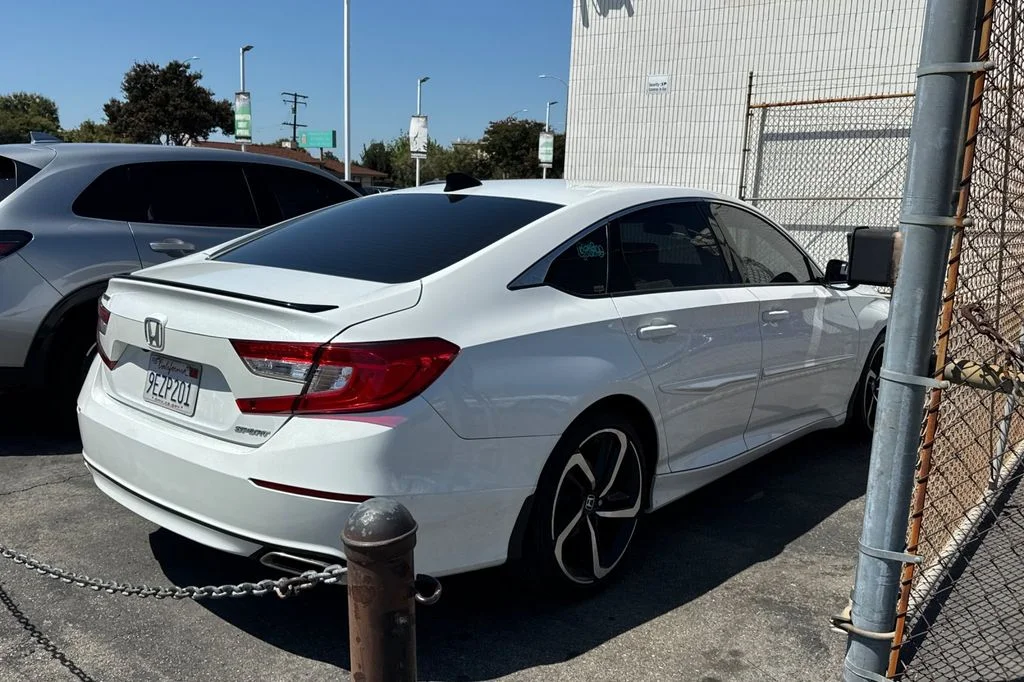 Certified Used 2022 Platinum White Pearl Honda Sport image 5