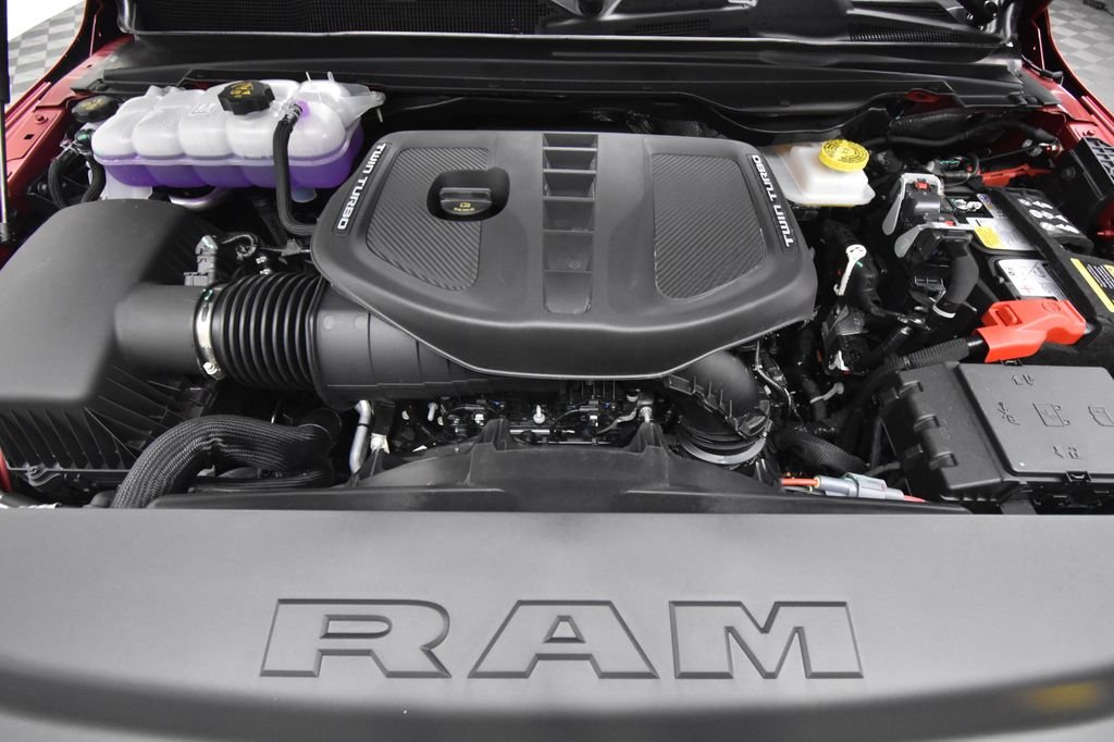 New 2027 Molten Red Pearl-Coat Exterior Paint RAM Tungsten image 20