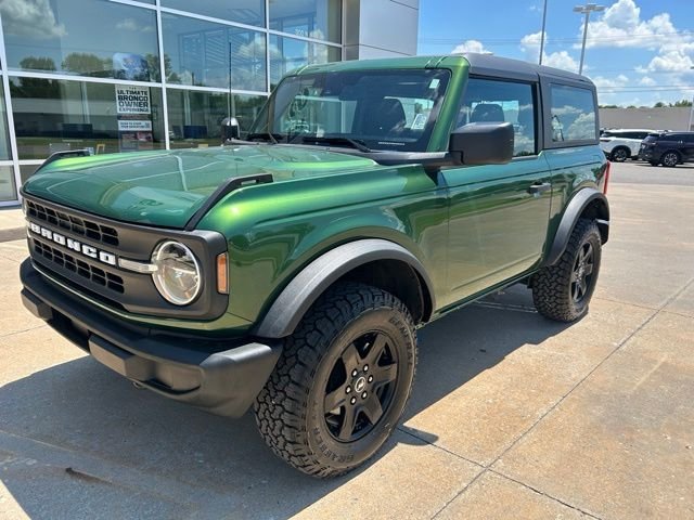 Used 2025 Green Ford Base image 2