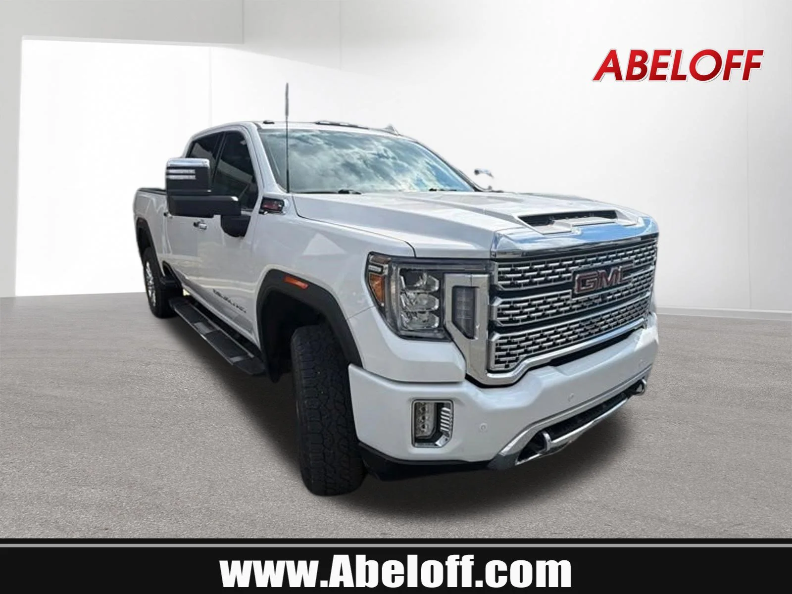 2023 GMC Sierra 4WD Crew Cab Standard Box Denali's photo