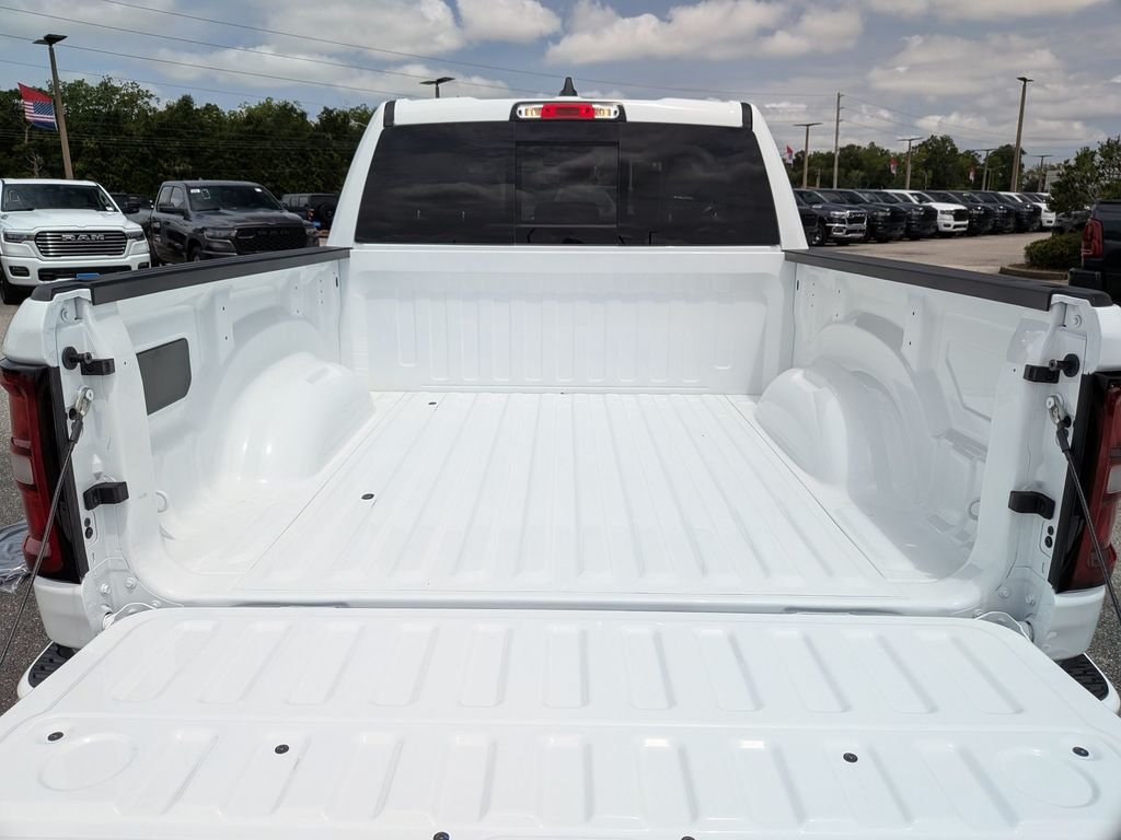 New 2026 Bright White Clear-Coat Exterior Paint RAM Laramie image 33