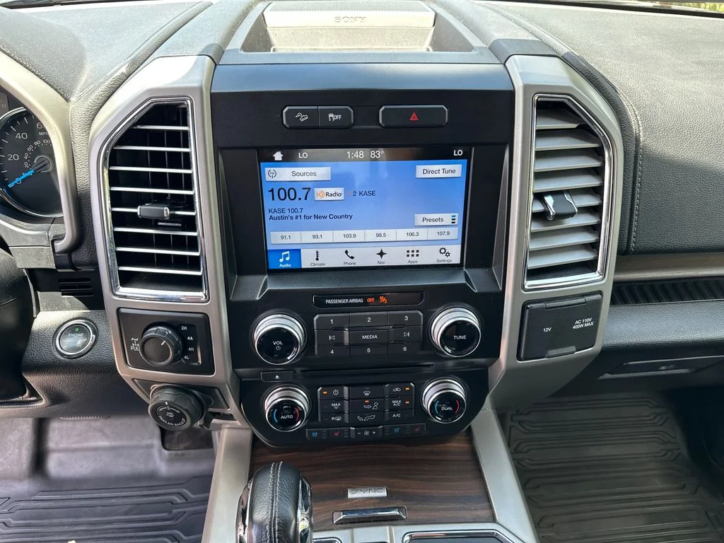 Used 2016 Green Ford Lariat image 29