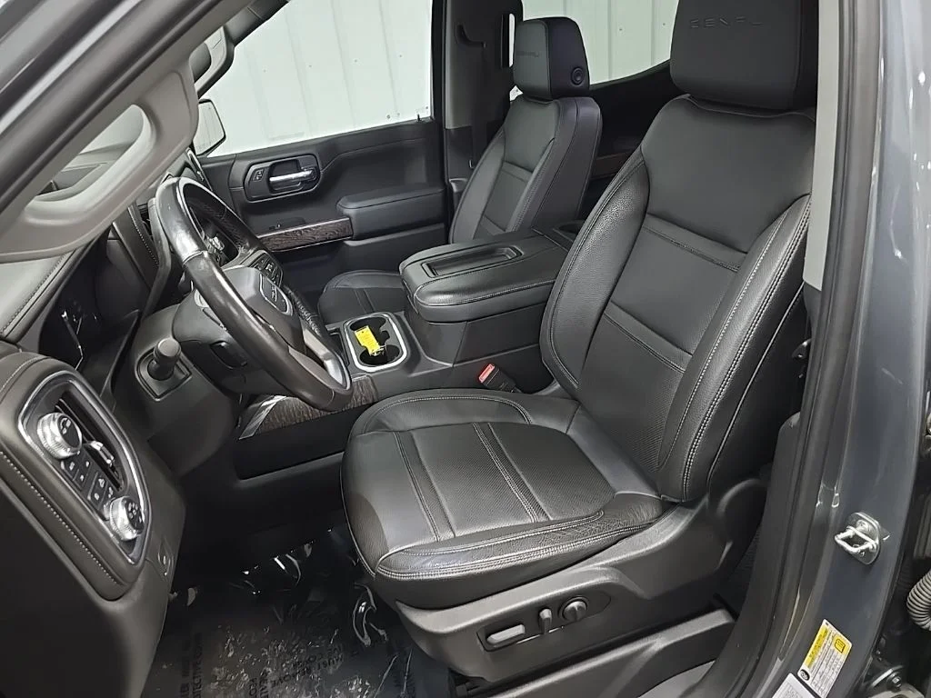Used 2021 Gray GMC Denali image 30