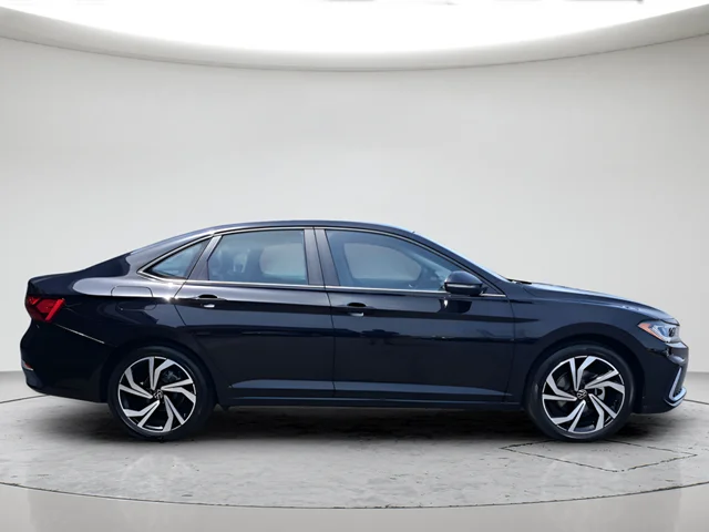 New 2026 Deep Black Pearl Volkswagen 1.5T SEL image 2
