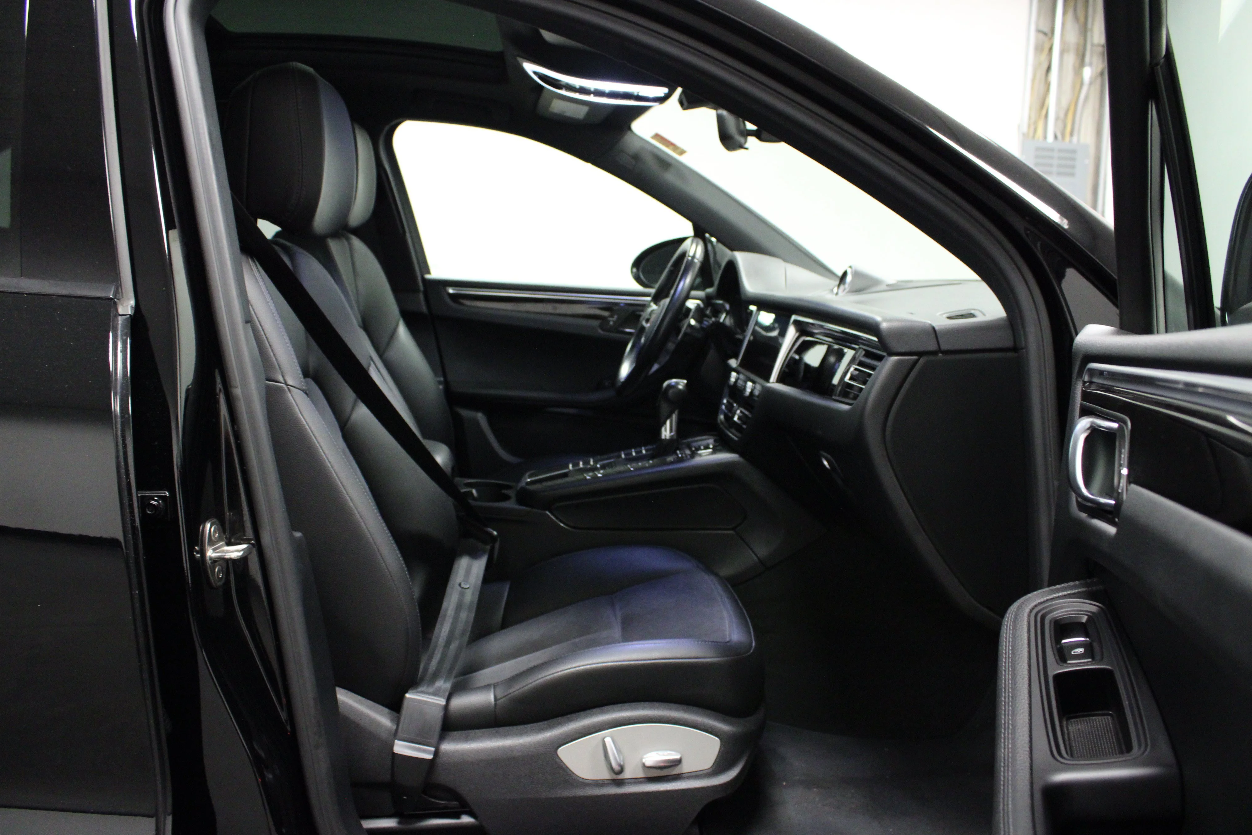 Used 2021 Jet Black Metallic Porsche Base image 16