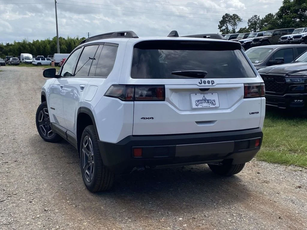 New 2026 Bright White Clear-Coat Exterior Paint Jeep Limited image 33