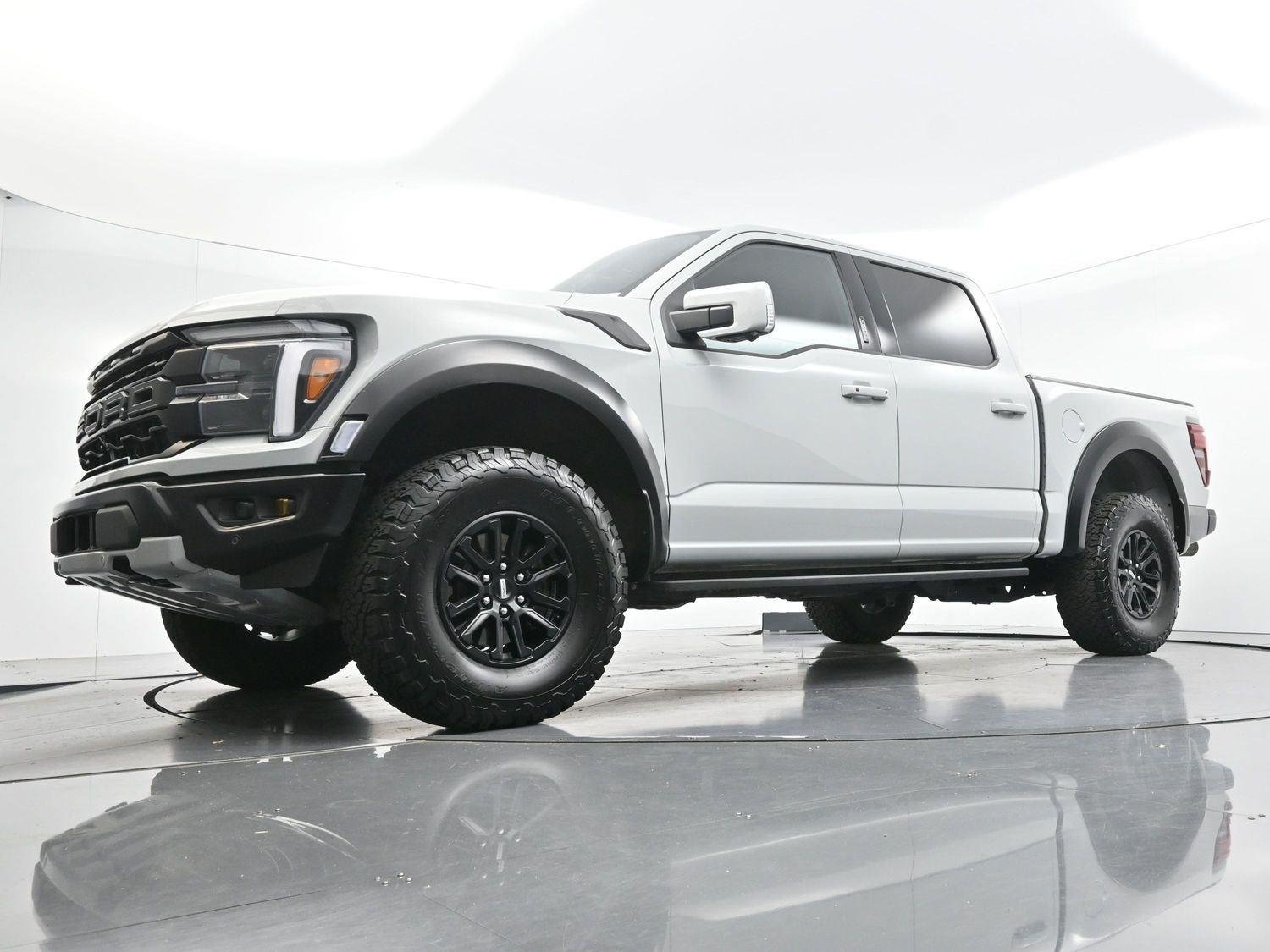 Used 2024 Avalanche Gray Ford Raptor image 53
