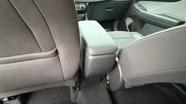 Used 2025 Summit White Chevrolet LT image 19