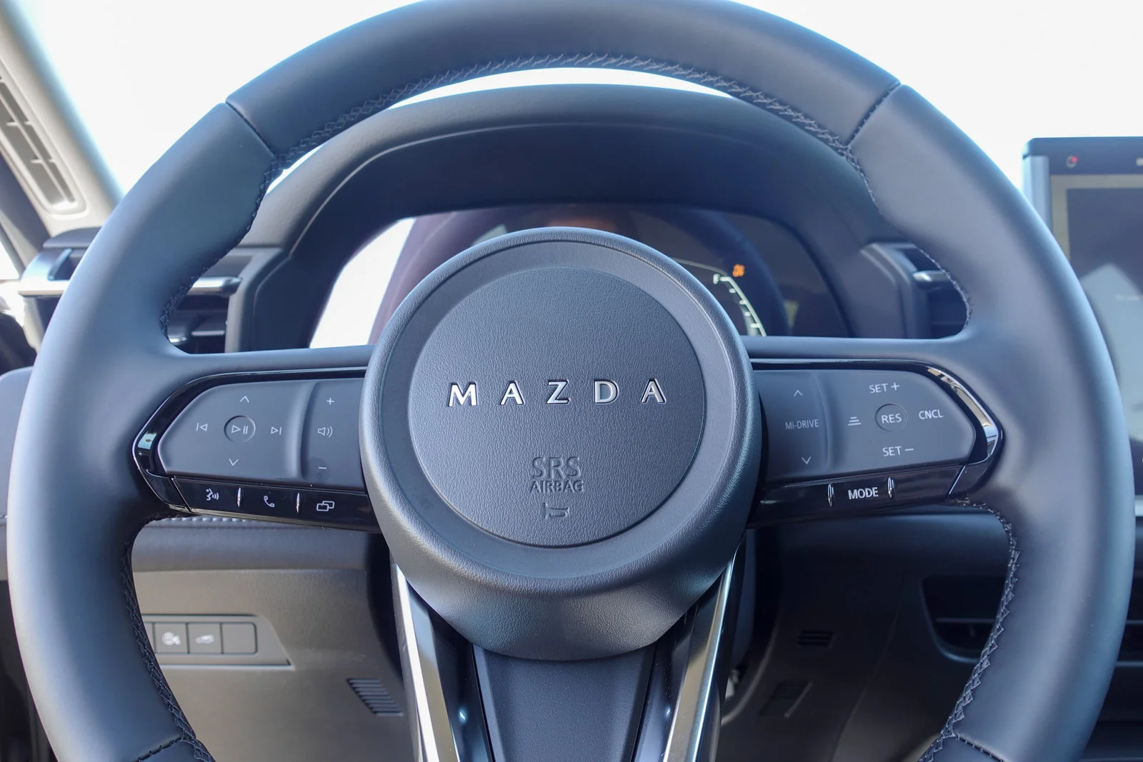 New 2026 Jet Black Mica Mazda 2.5 S Preferred image 17