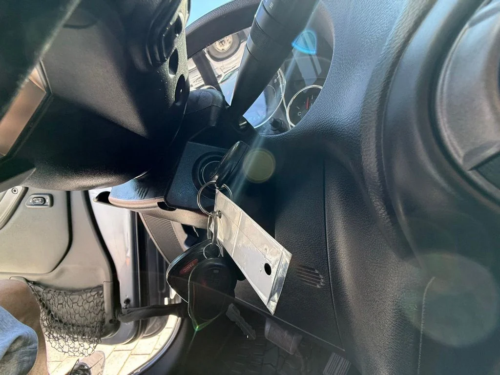 Used 2018 Silver Jeep Unlimited Sport image 26