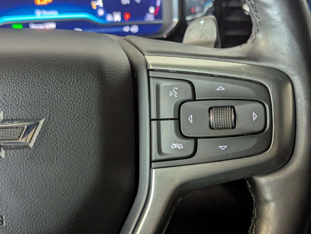 Used 2024 White Chevrolet RST image 33