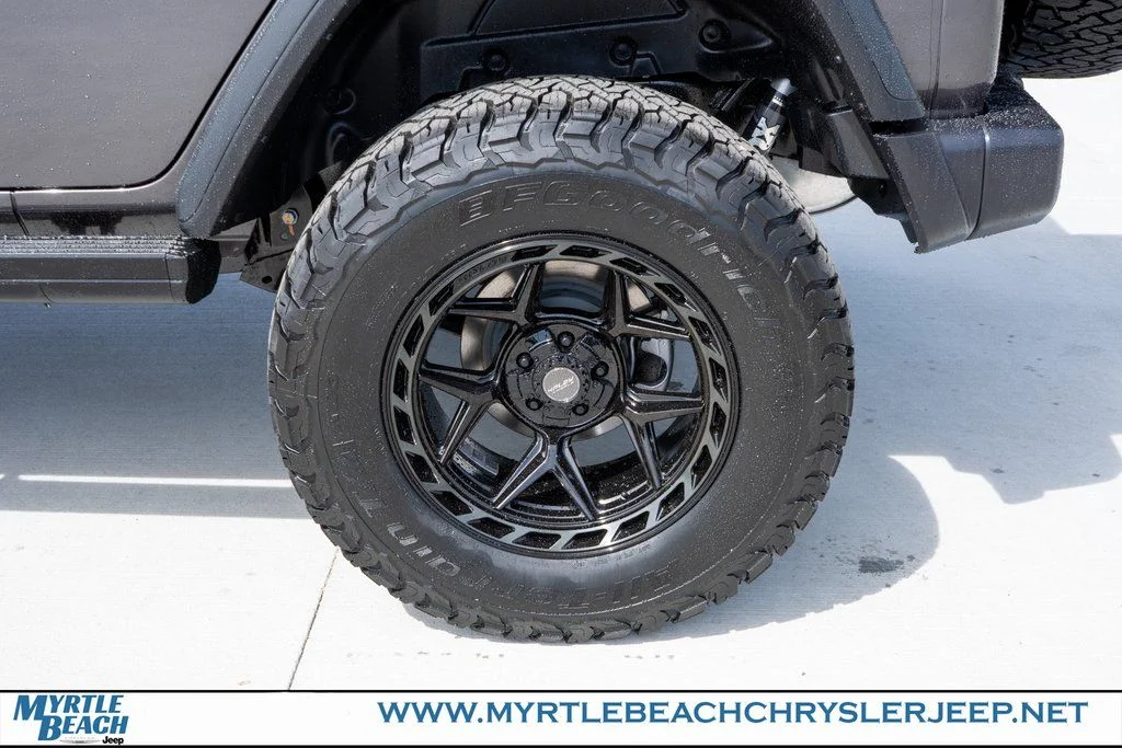 New 2026 Granite Crystal Metallic Clear-Coat Exterior Paint Jeep Willys image 14