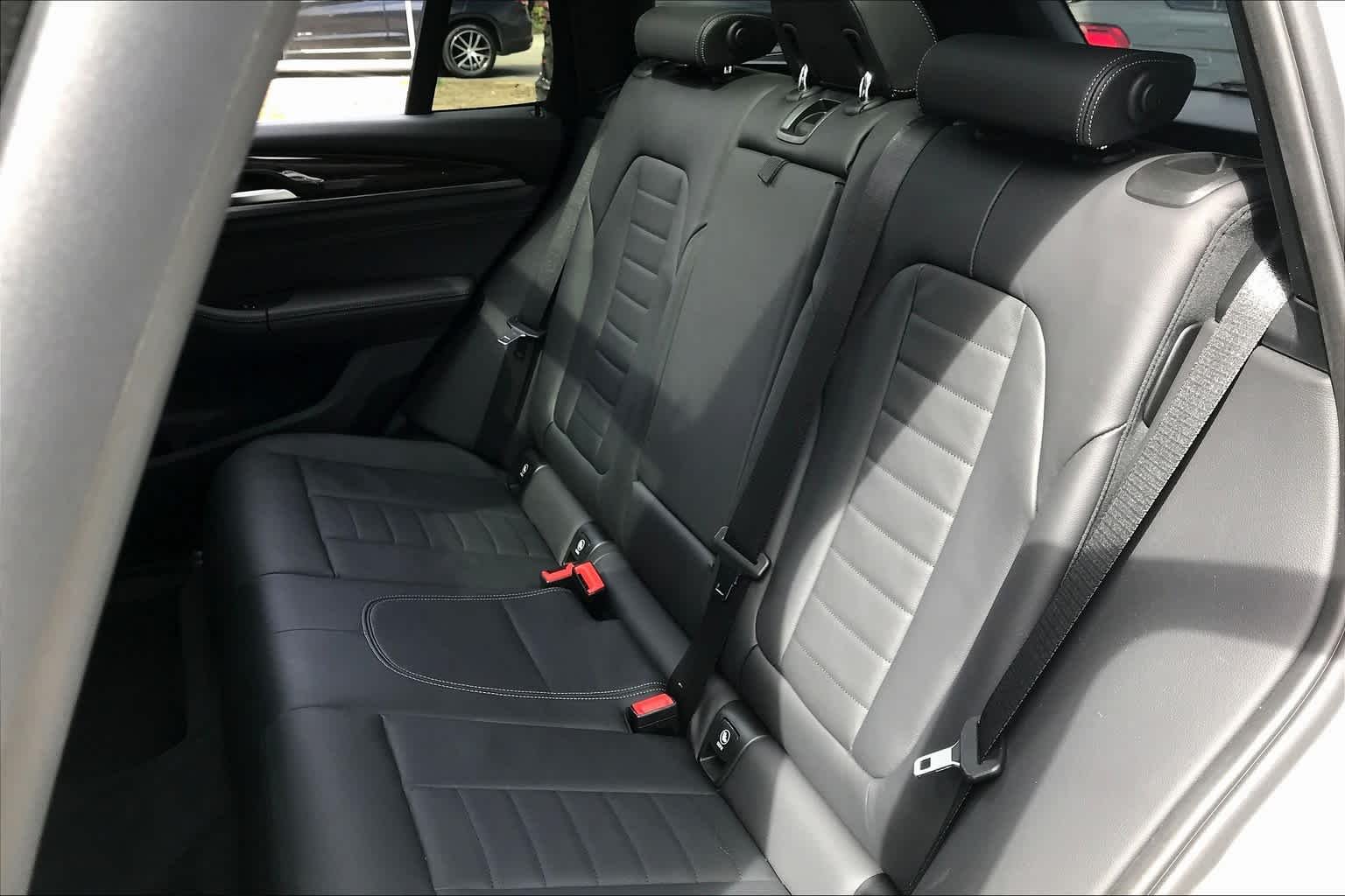 Used 2018 Mineral White Metallic BMW xDrive30i image 20
