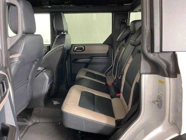 Used 2024 White Ford Wildtrak image 29