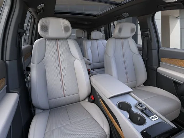 2026 Cadillac VISTIQ Sport - Photo 16