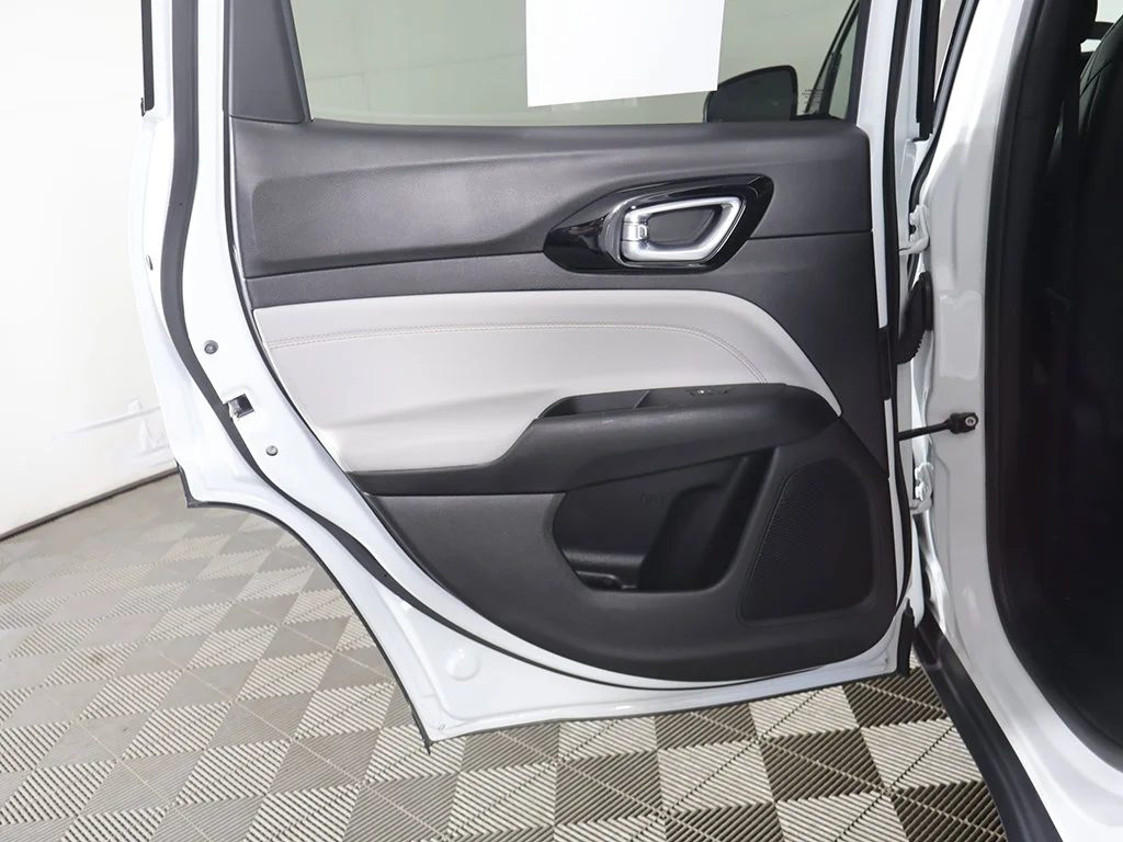 Used 2026 White Jeep Limited image 26