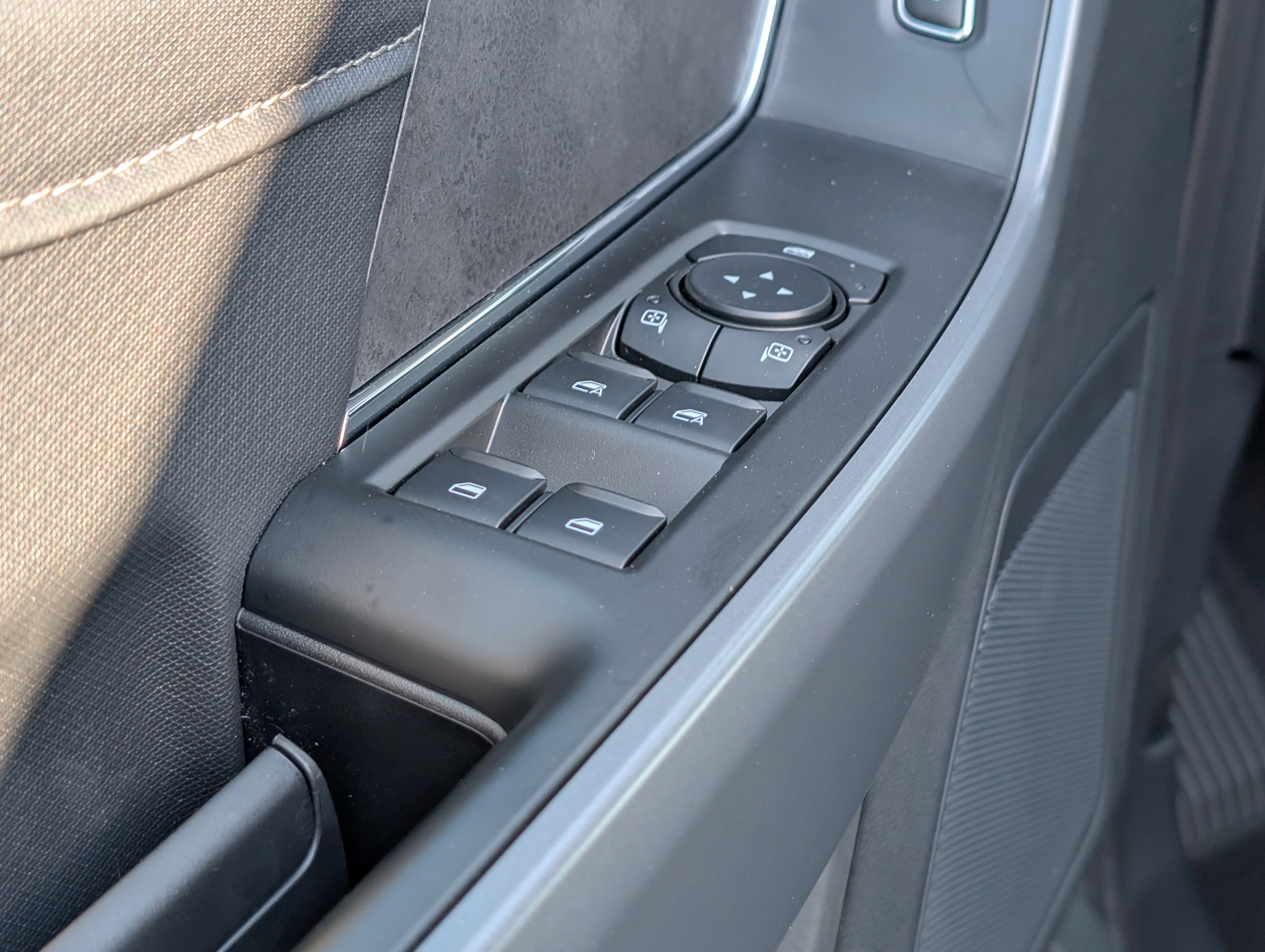 New 2026 OXFORD WHITE FORD XLT image 17