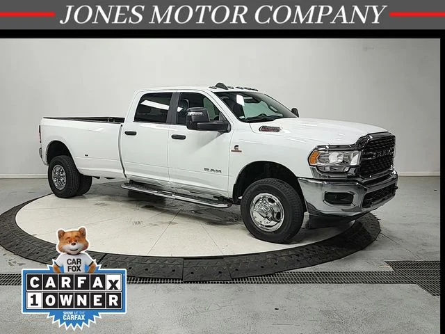 2024 RAM 3500 Big Horn 4X4 Crew Cab LWB's photo