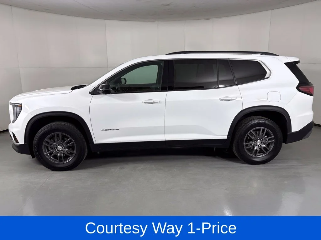 Used 2026 White GMC Elevation image 6