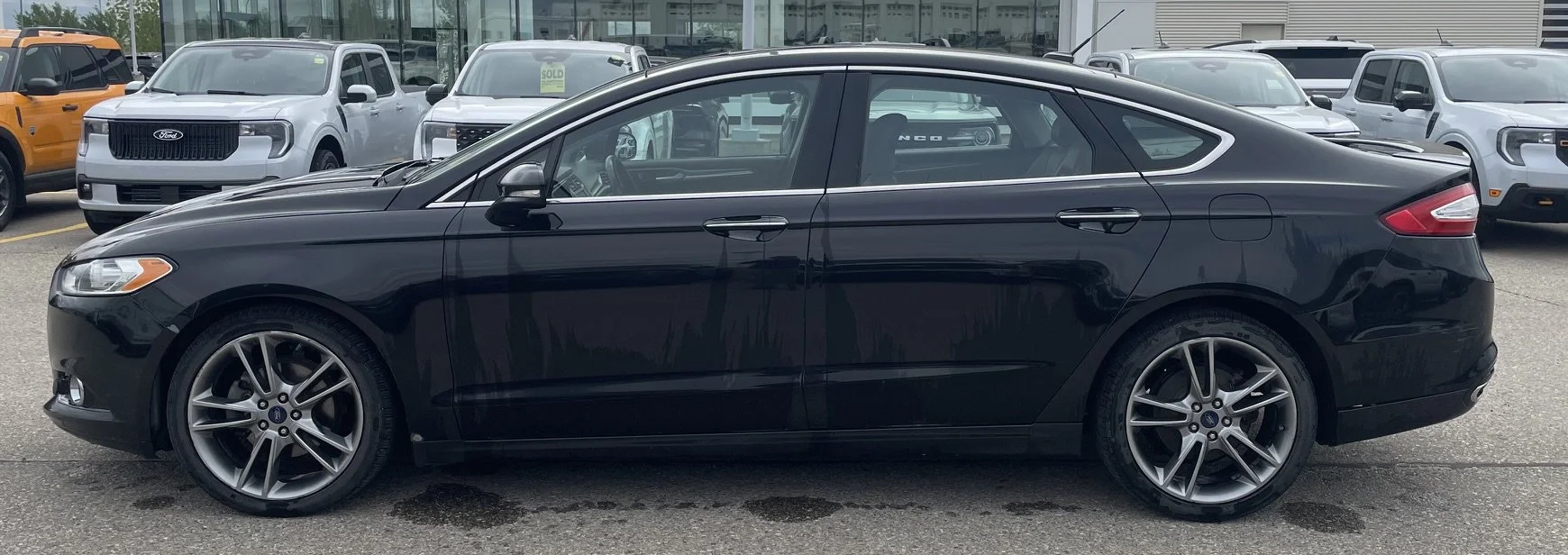 Used 2015 BLACK Ford TITANIUM AWD **New Arrival** image 2