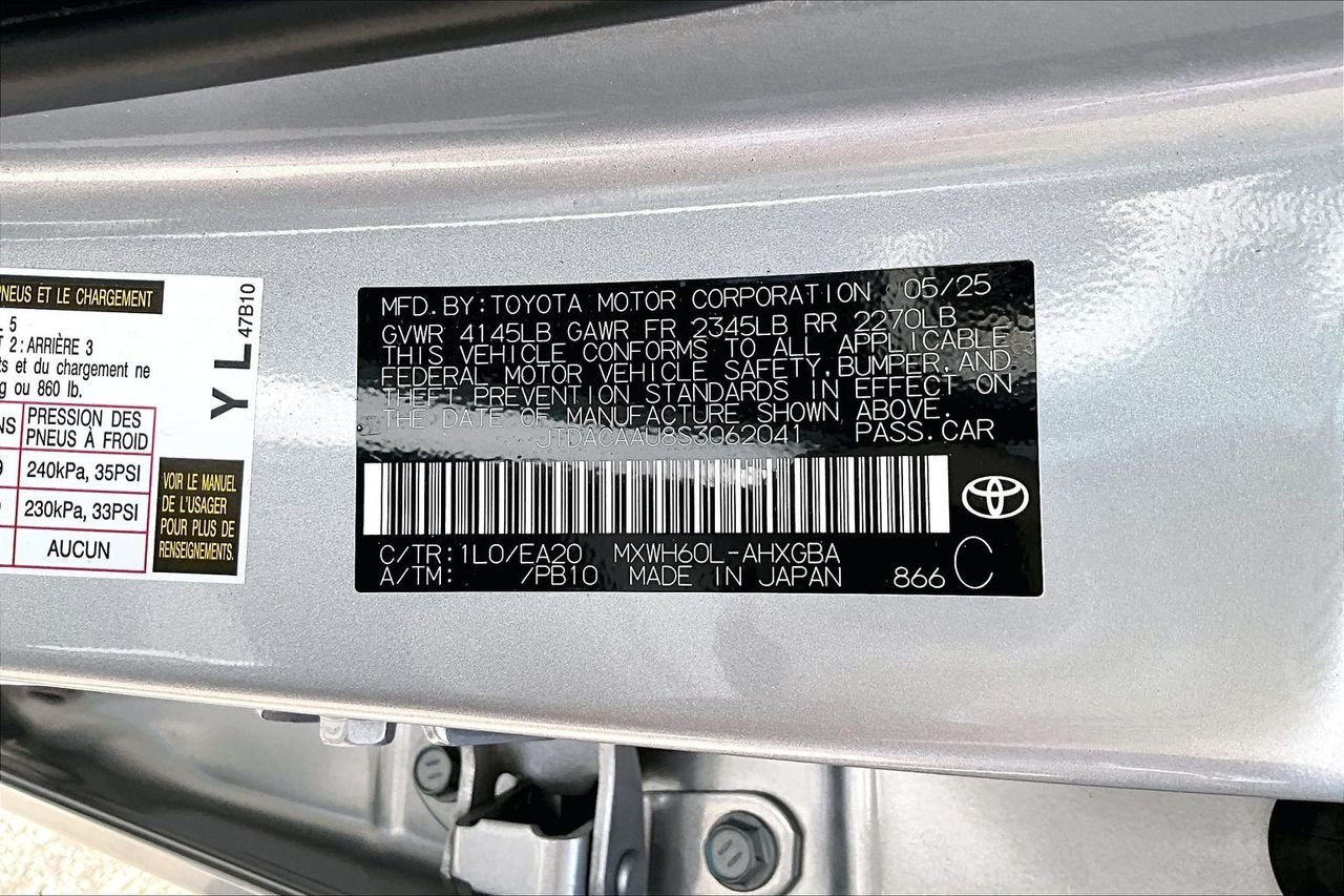 Used 2025  Toyota XLE image 16
