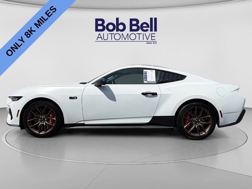 Used 2025 Oxford White Ford GT Premium image 4