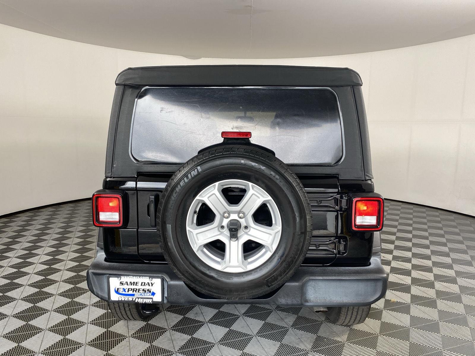 Used 2022 Black Clearcoat Jeep Unlimited Sport S image 13