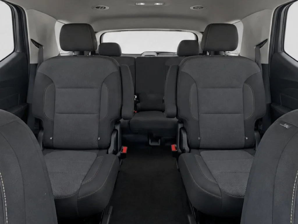 Used 2018 White Chevrolet LT image 32