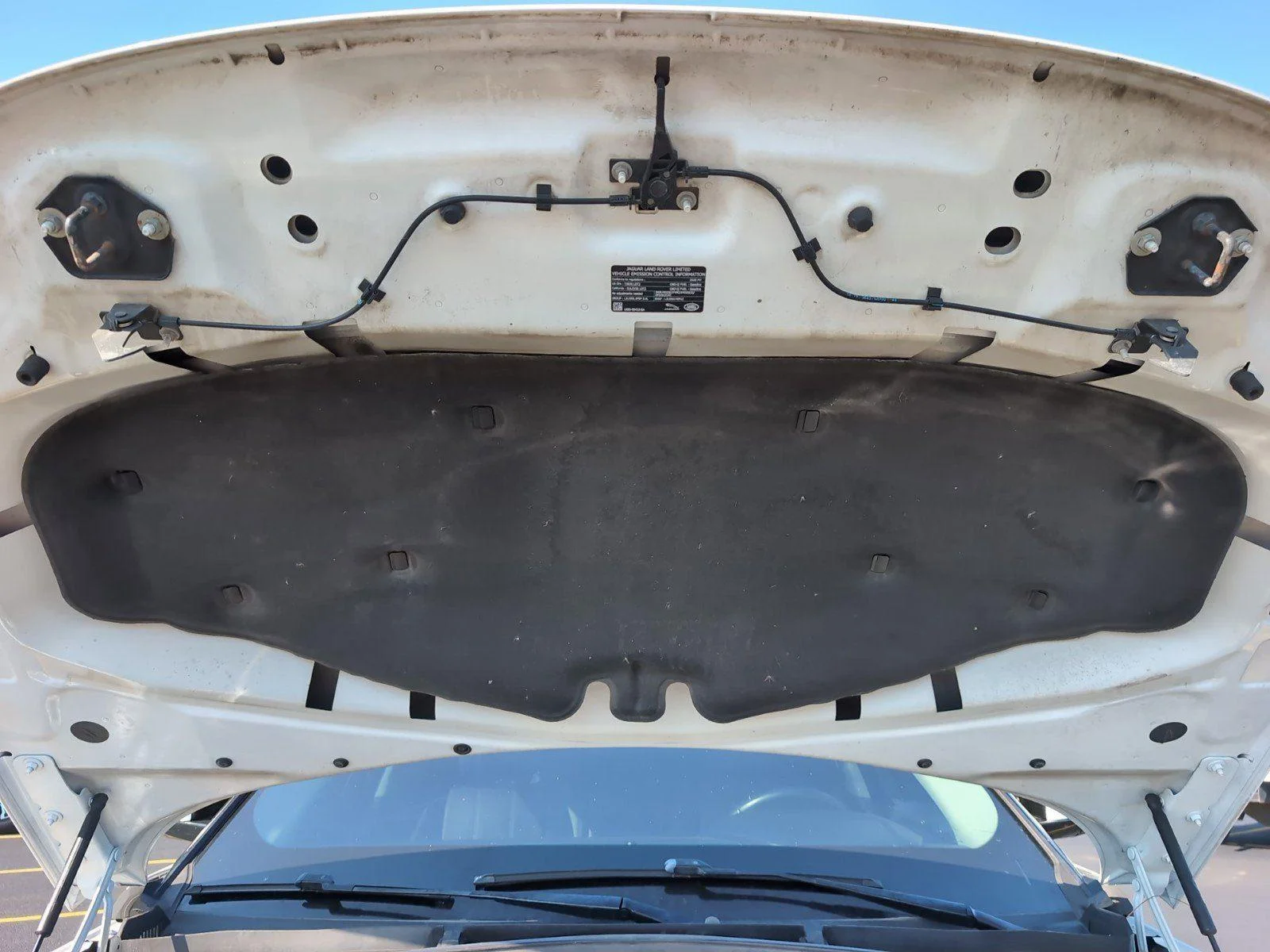 Used 2020 Fuji White Land Rover S image 11