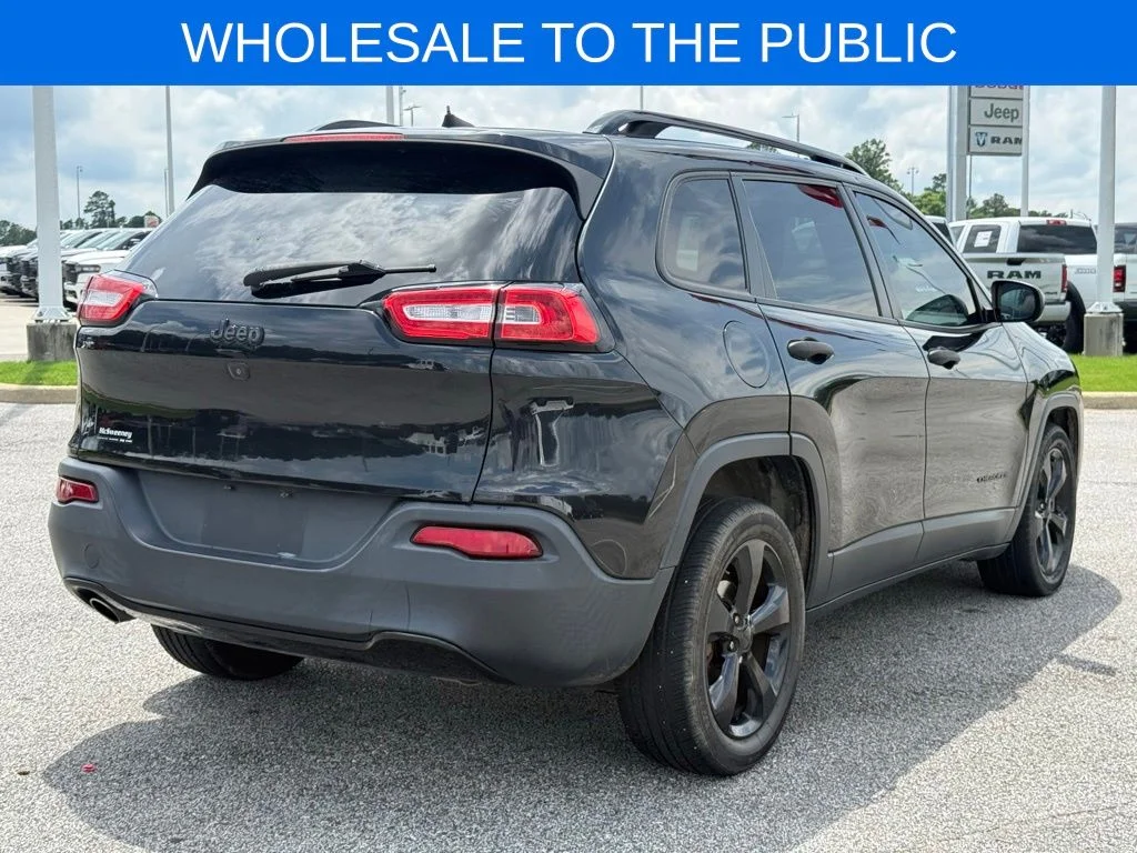 Used 2016 Black Jeep Altitude image 24