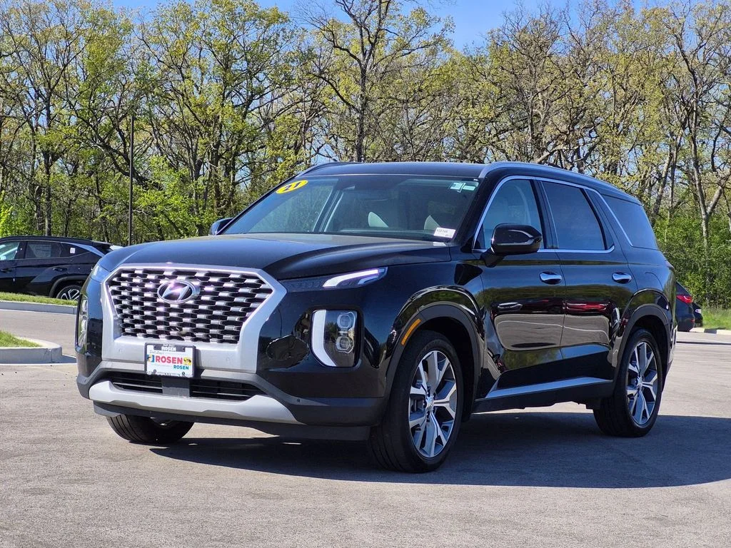 Used 2021 Black Hyundai SEL image 3