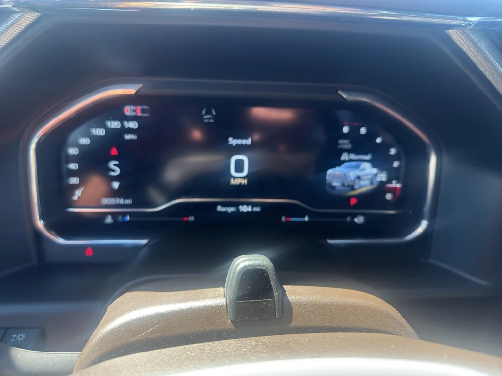 Used 2025 Sterling Metallic GMC Denali image 32