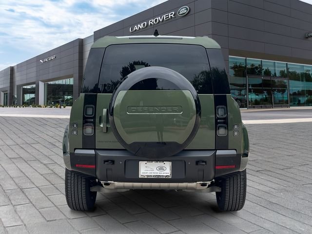 New 2026 Woolstone Green Land Rover X-Dynamic SE image 4