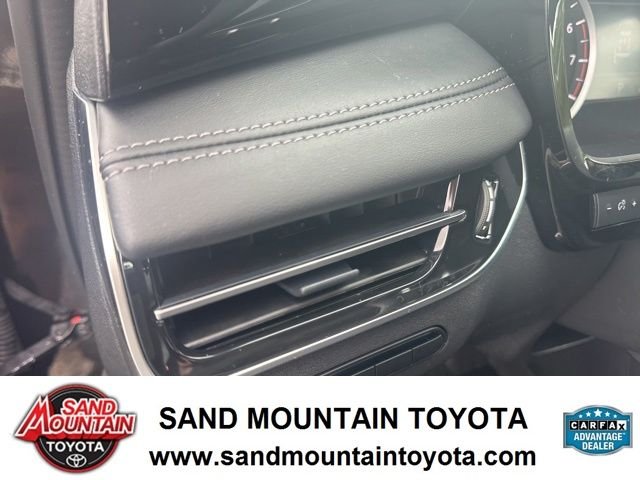 Used 2025 Black INFINITI PURE image 15