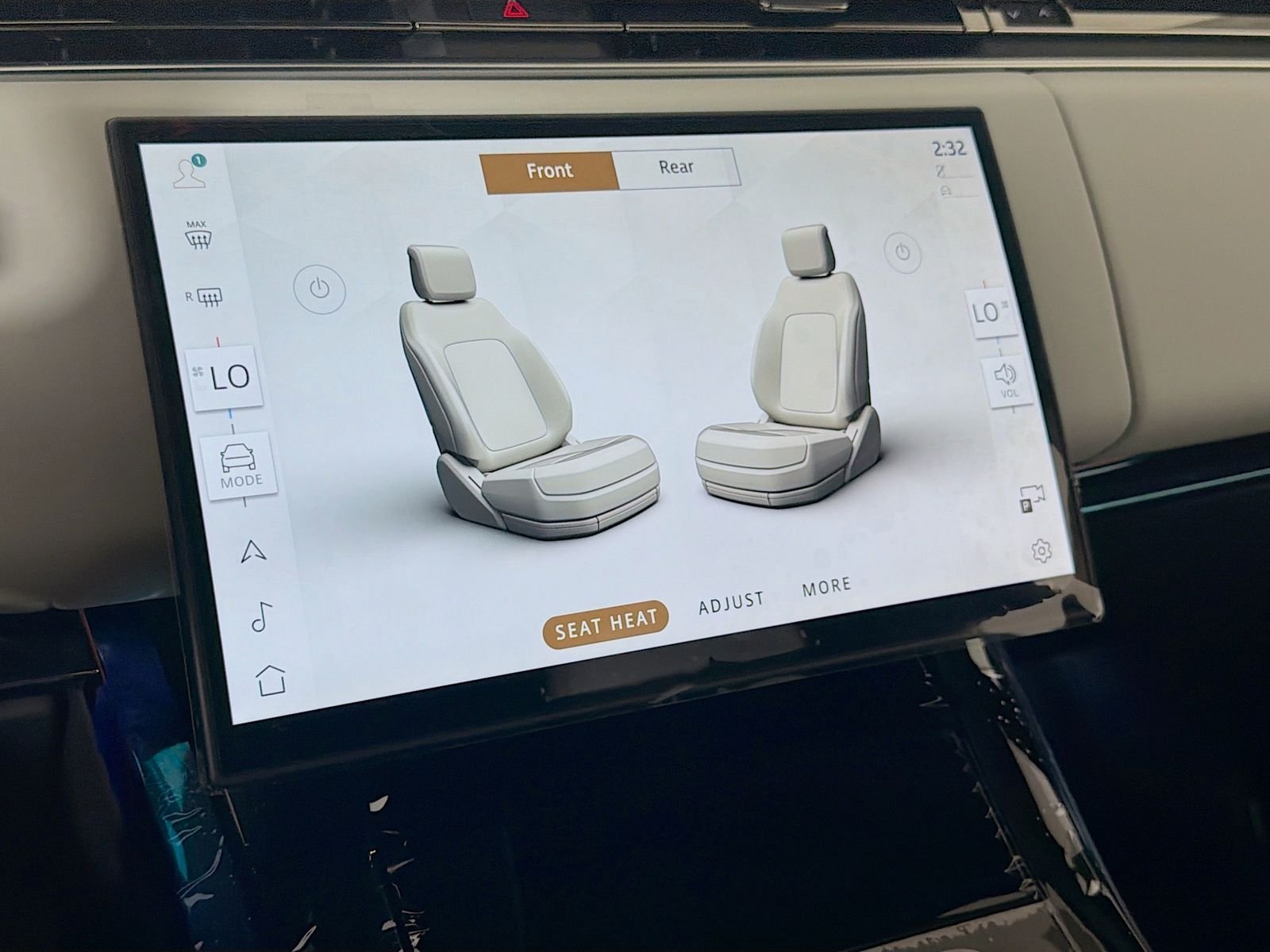 New 2026 Fuji White LAND ROVER SE image 20