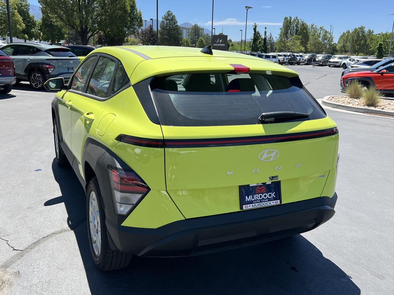New 2026 Neoteric Yellow Hyundai SE image 10