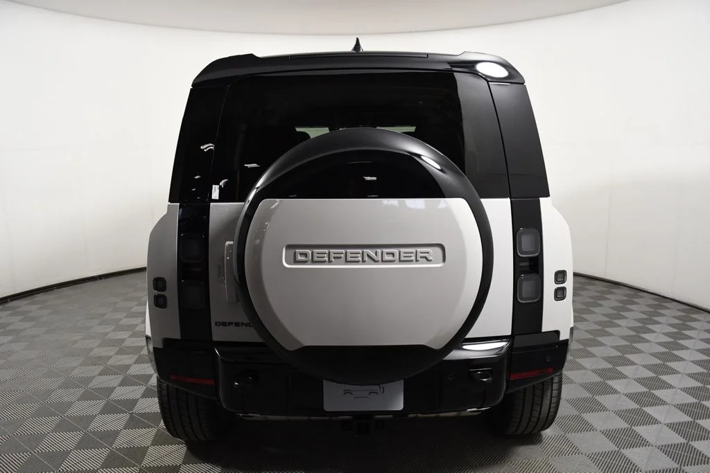 New 2026 Borasco Grey Land Rover X-Dynamic SE image 5