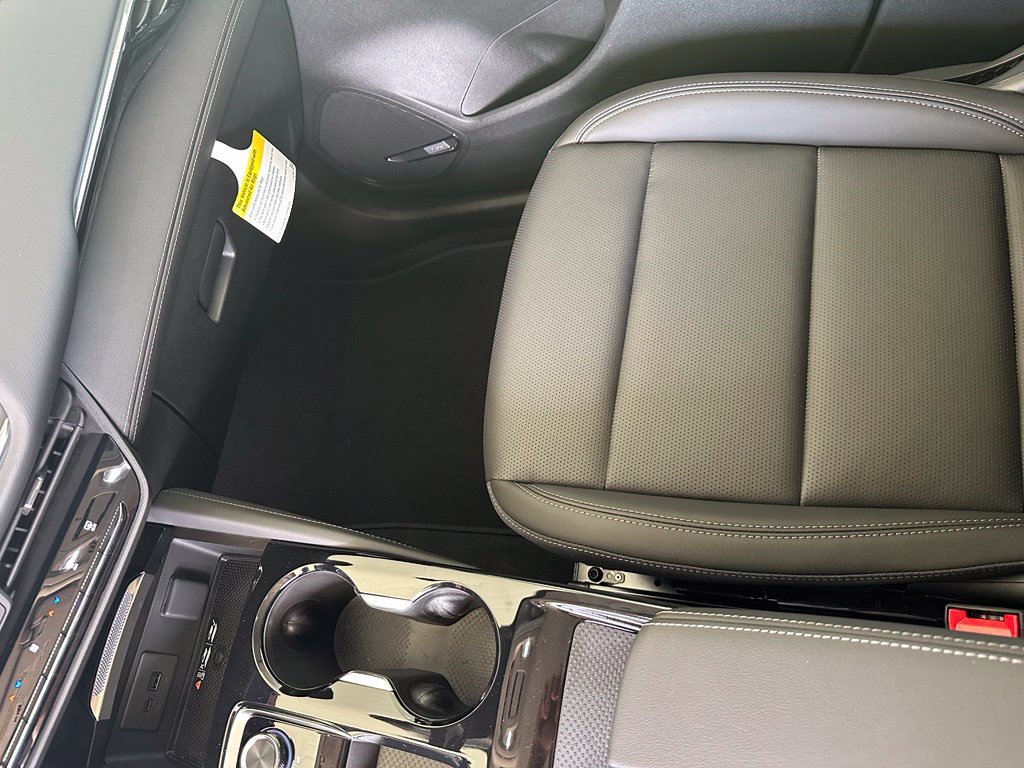 New 2026 Summit White Buick Preferred image 25