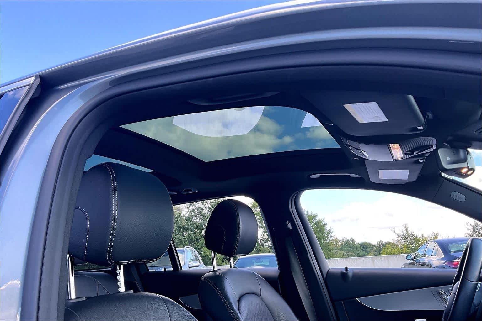 Used 2020 Selenite Grey Metallic Mercedes-Benz GLC 300 image 13