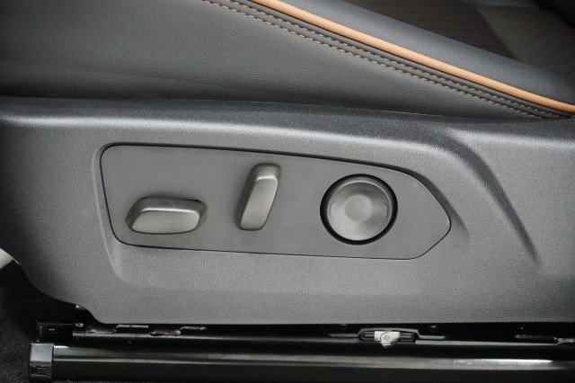2026 GMC Canyon AT4 - Photo 16