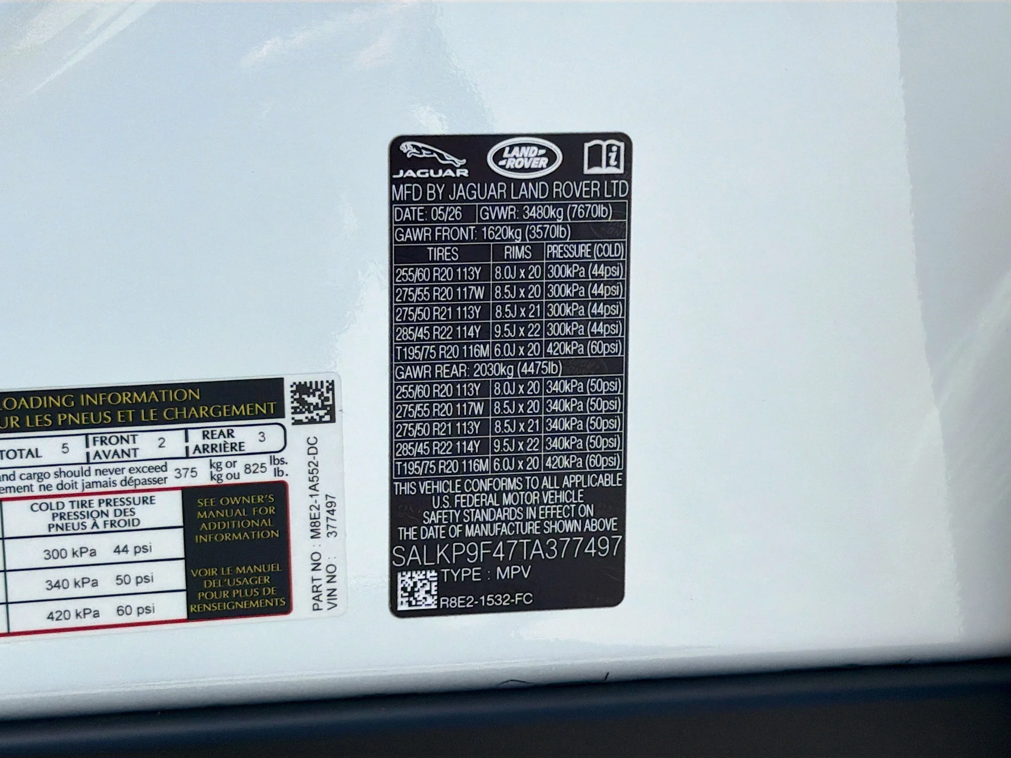 New 2026 Fuji White Land Rover SE image 44