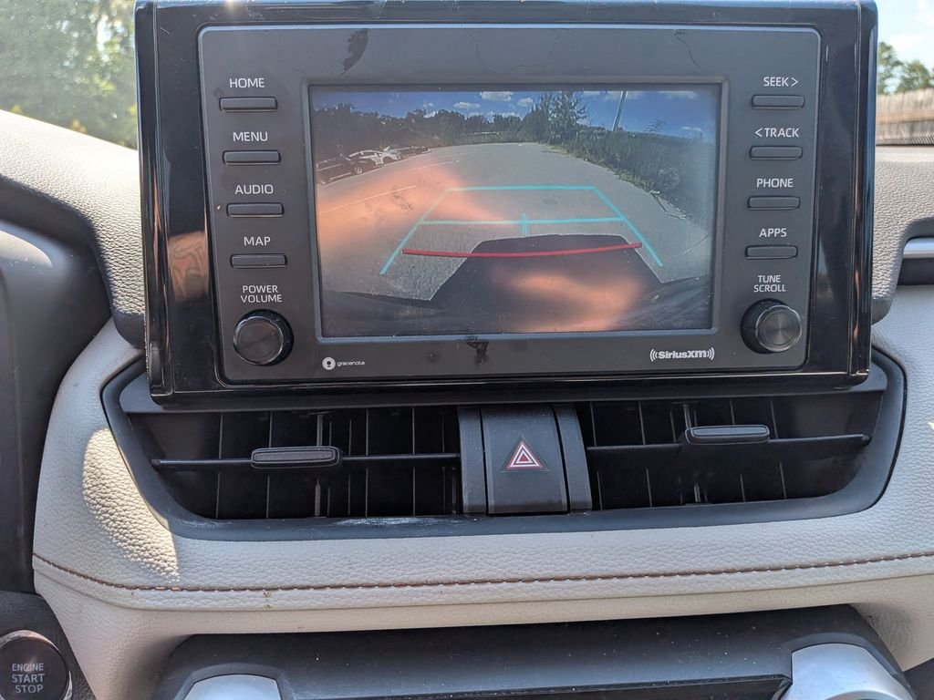 Used 2021 Silver Toyota XLE image 20