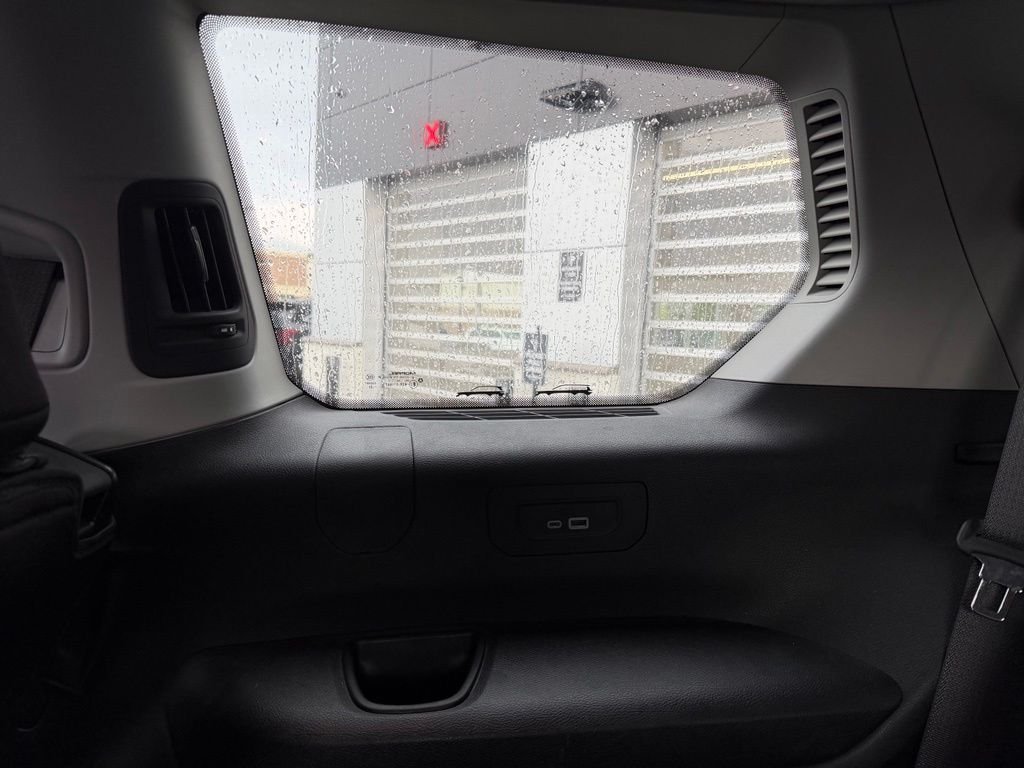 Used 2023 Gray Jeep Laredo image 17