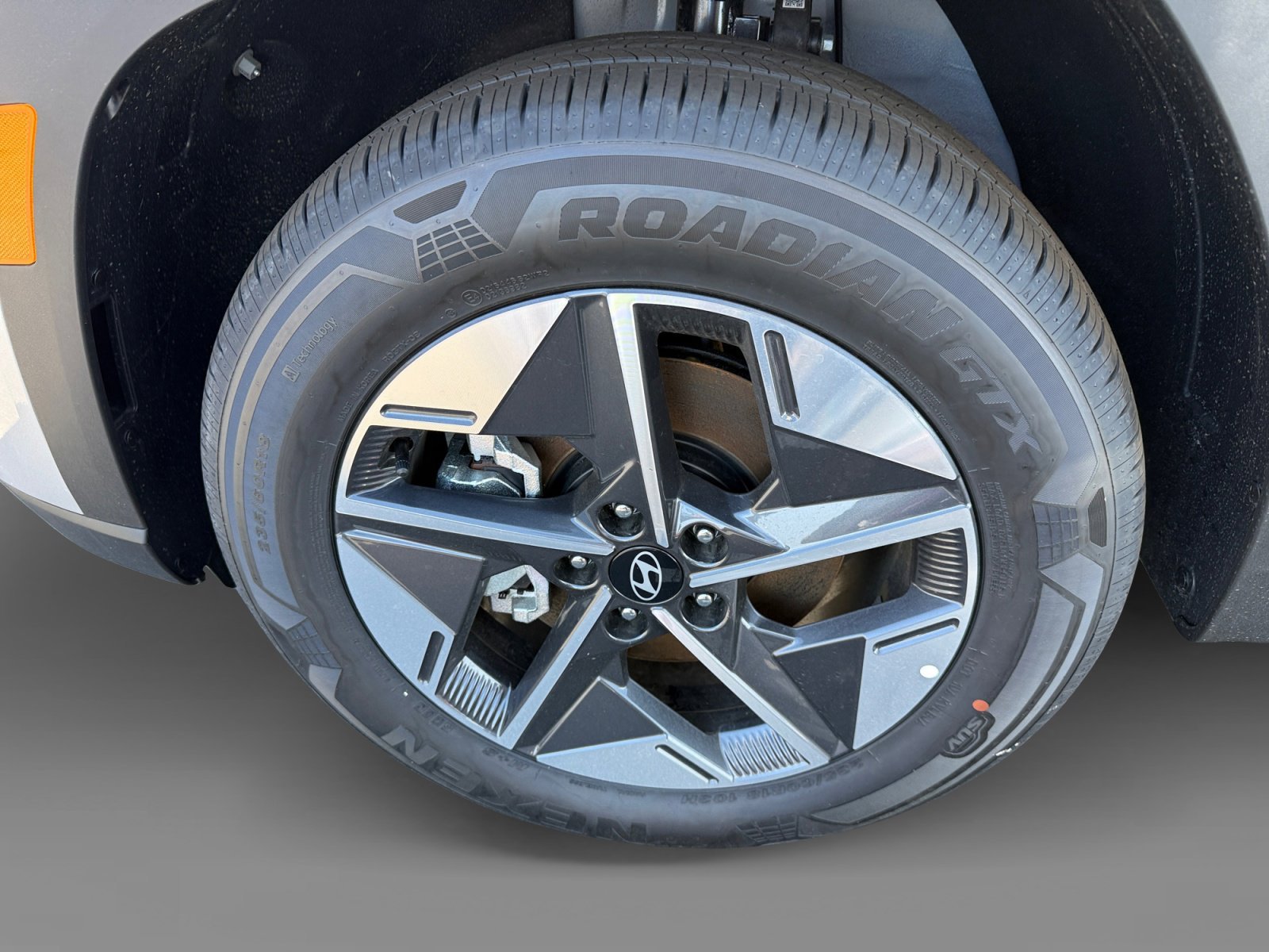 New 2026 Shimmering Silver Hyundai SEL AWD image 9