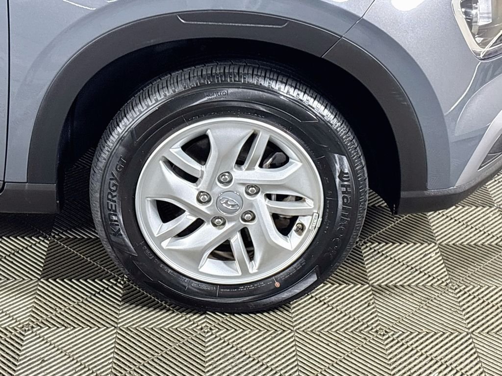 Used 2024 Gray Hyundai SE image 22