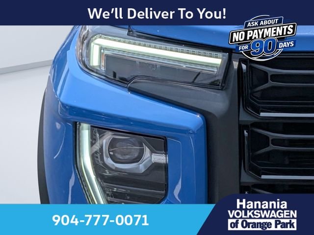 Used 2025 Blue GMC Elevation image 9