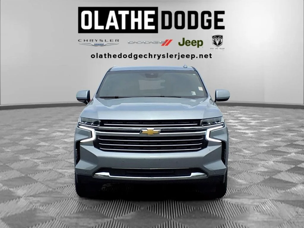 Used 2024 Gray Chevrolet LT image 35